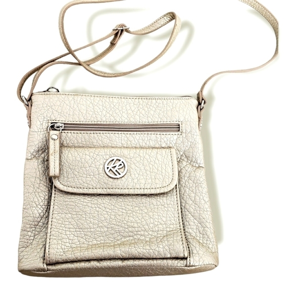 Kim Rogers Gold Metallic Crossbody Adjustable Strap Bag NWOT Faux Leather - Picture 3 of 14